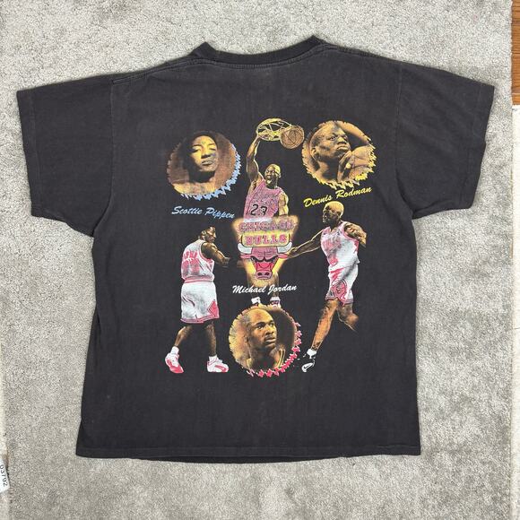 Vintage 90s Chicago Bulls Rap Tee Rare T Shirt XL Michael Jordan Pippen Rodman - Picture 15 of 15